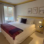 Des Dunes Hotel