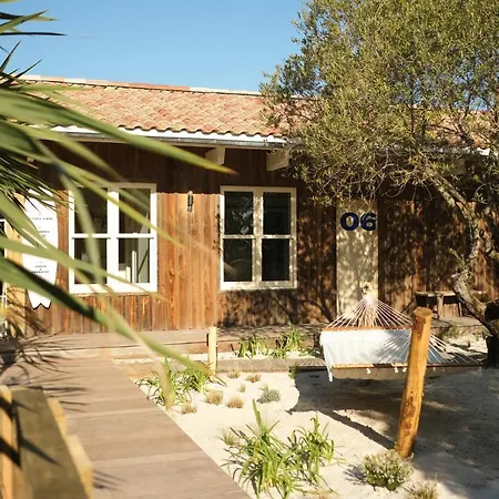 Des Dunes Hotel